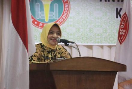 Seminar untuk mensosialisasikan perlindungan hukum profesi guru di Hotel Raffles City, Pantai Panjang, kamis (14/09/2017)