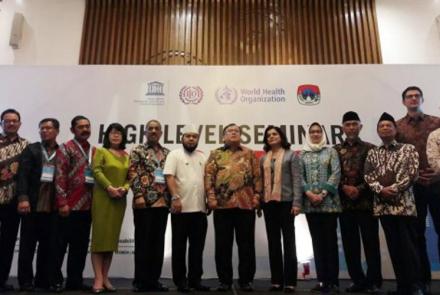 Walikota Bengkulu Helmi Hasan menandatangani Piagam Jaringan Walikota Indonesia Menuju Kota Inklusi