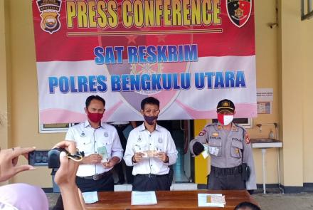 Hukum