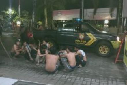 Hukum
