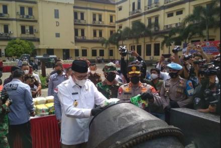 Hukum