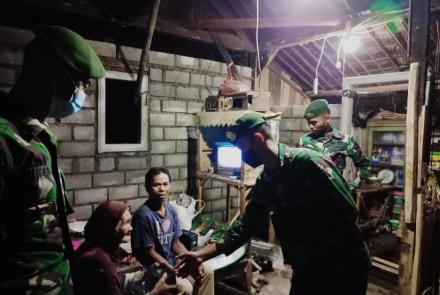 Pererat Silaturahmi, Satgas TMMD 112 Lakukan Komsos ke Rumah Warga Sekitar