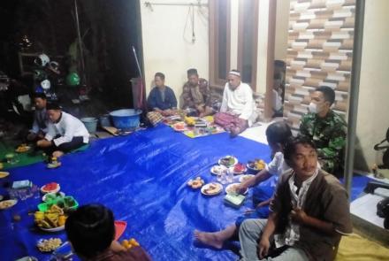 Satgas TMMD Ikut Takziah Kerumah Duka