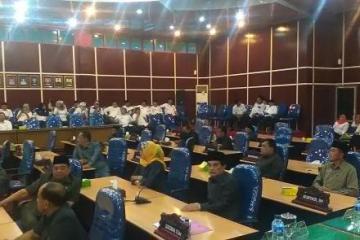 Paripurna Mendengarkan Jawaban Walikota Bengkulu Terhadap Pandangan Umum Fraksi-Fraksi