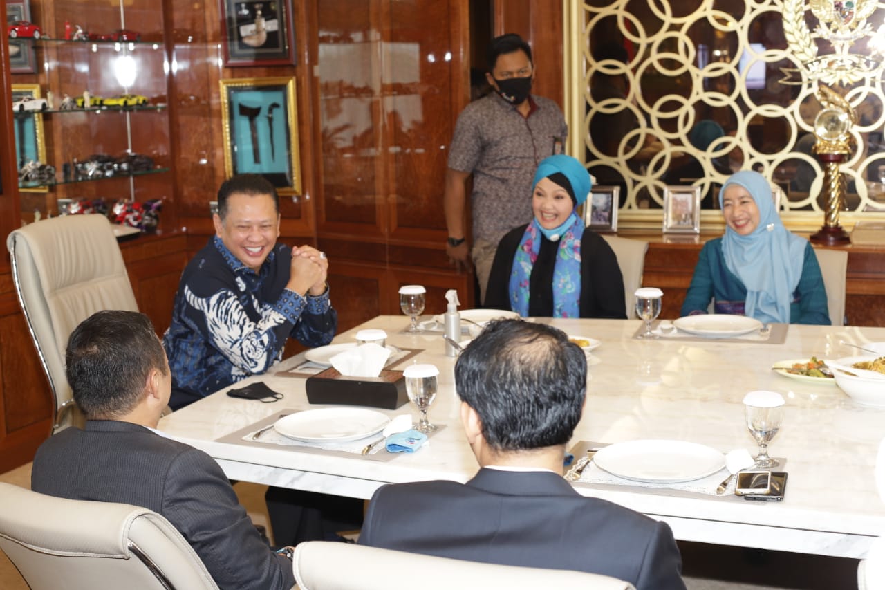 Silaturahmi Pimpinan Partai Gelora ke Ketua MPR