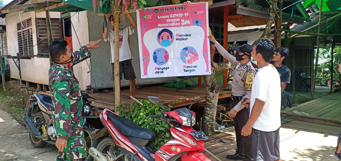 Babinsa dan Bhabinkamtibmas Terus Ajak Warga untuk Terapkan Prokes