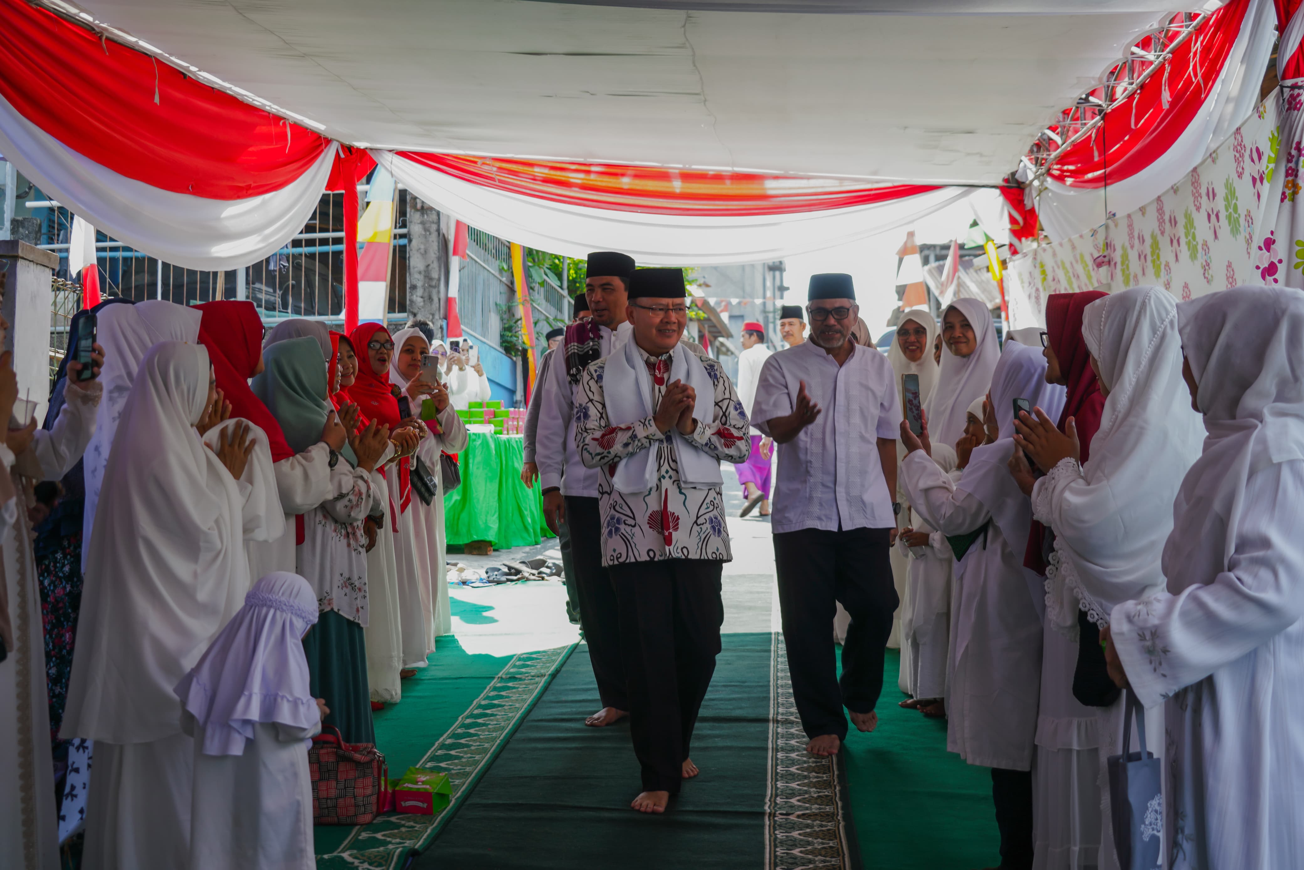 Hadiri Tabligh Akbar, Gubernur Rohidin: Agar Hidup Berkah Pahami Ilmu Agama dan Selalu Berada di Jalan Lurus