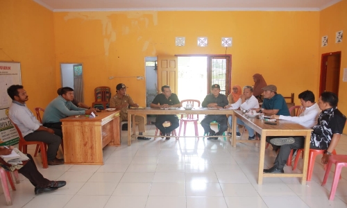 Anggota DPRD BS bersama Perades