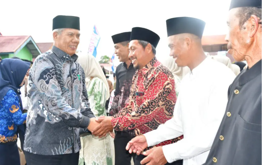 Bupati Rejang Lebong Ikuti Tasyakuran dan Sedekah Bumi Di Desa Karang Jaya