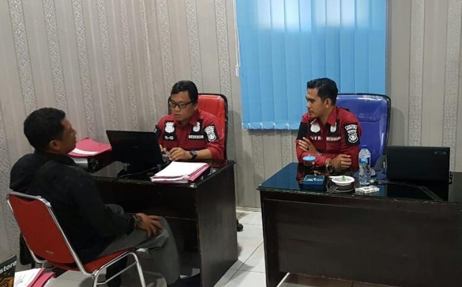 hukum 
