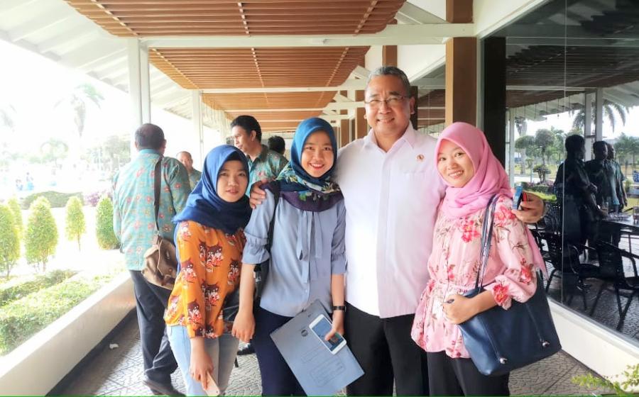 nasional      