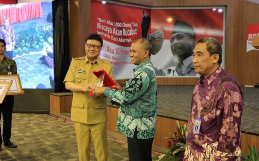 nasional