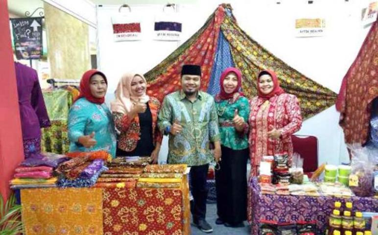 Pemkot Bengkulu melalui Dinas Koperasi dan UKM Kota Bengkulu turut berpatisipasi dalam BITTEC ( Bandung Invesment, Tourism, Trade &amp; Export Commodity) EXPO 2016 di BTC FASHION Mall Bandung, Jawa Barat