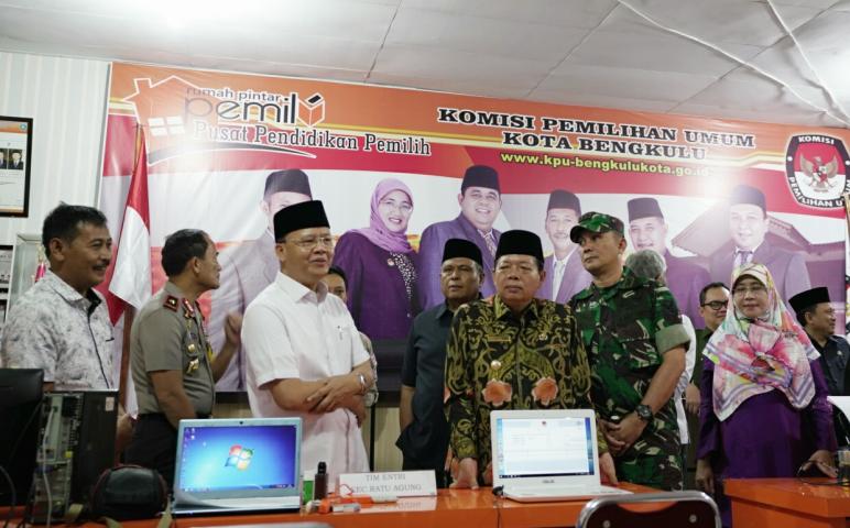 politik  