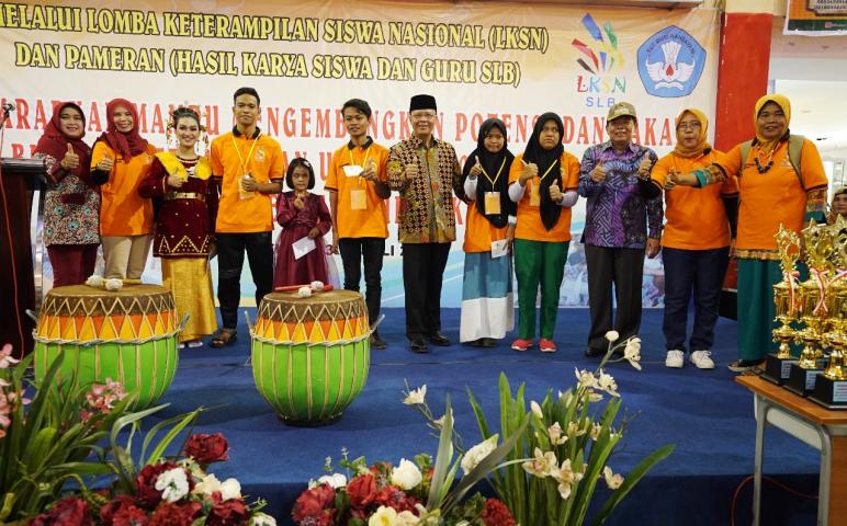 pendidikan  
