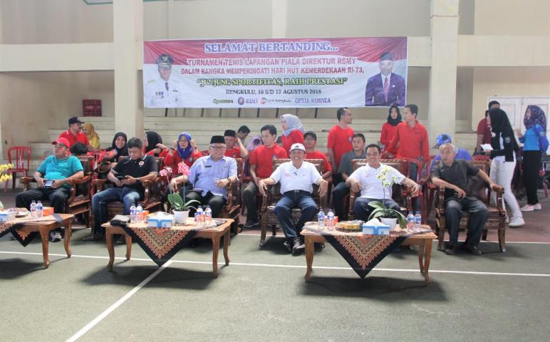 hiburan  