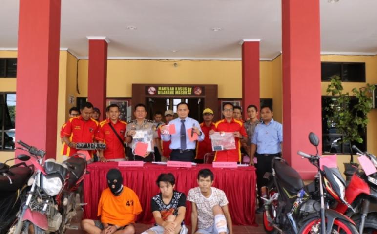 Hukum 