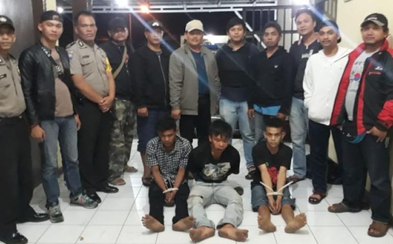Hukum