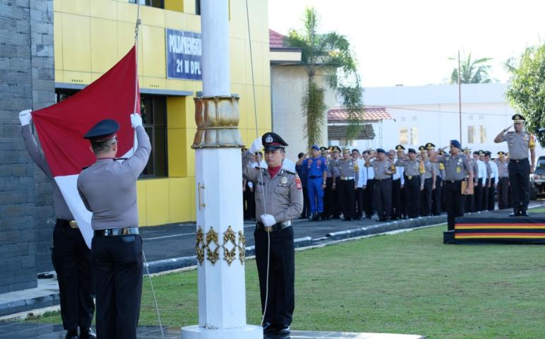 Upacara Bendera Bulanan Pertama Polda Bengkulu di Tahun 2019