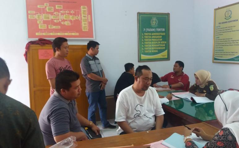 Hukum