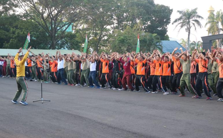Hukum