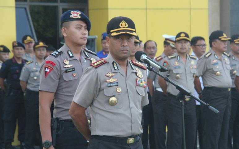 Hukum