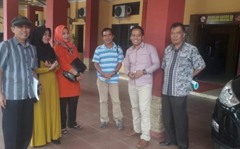Hukum