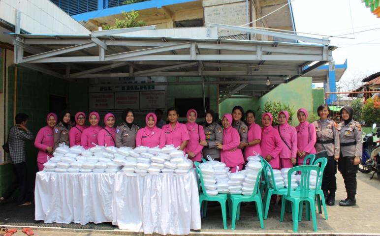 Hukum