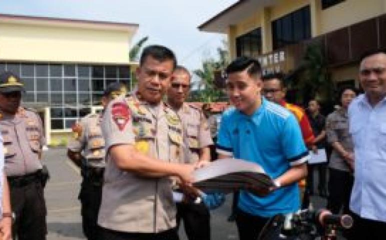 Hukum