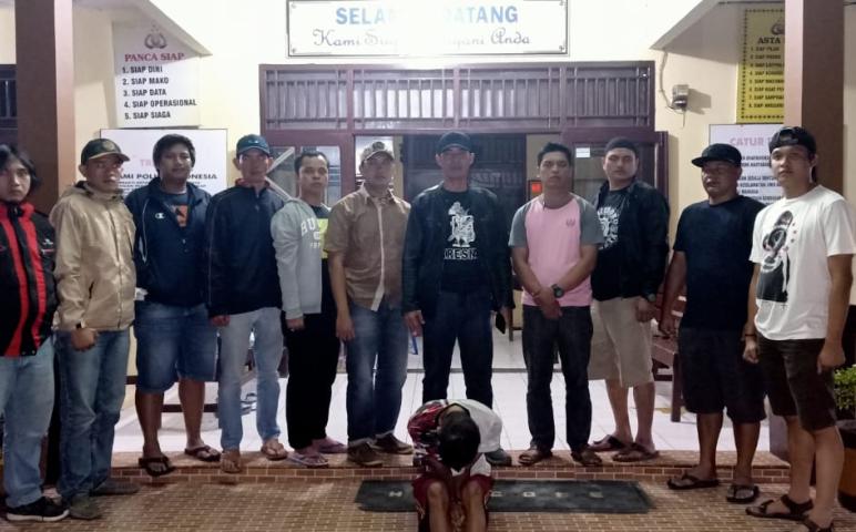 Hukum