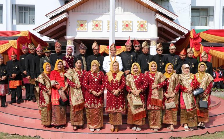 Hukum
