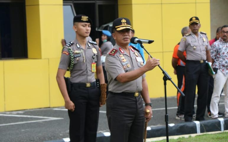 Hukum