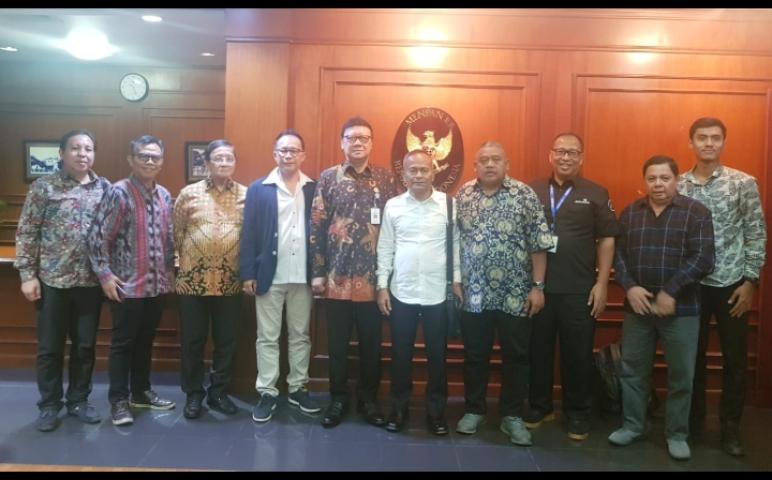 Nasional