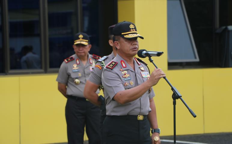 Hukum