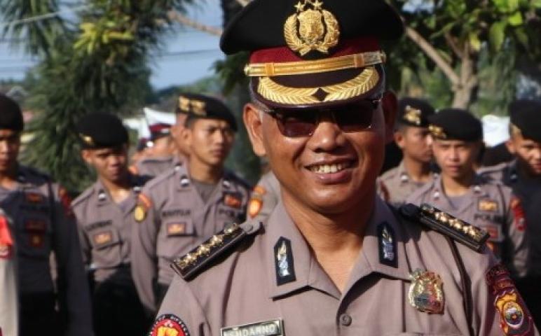 Hukum