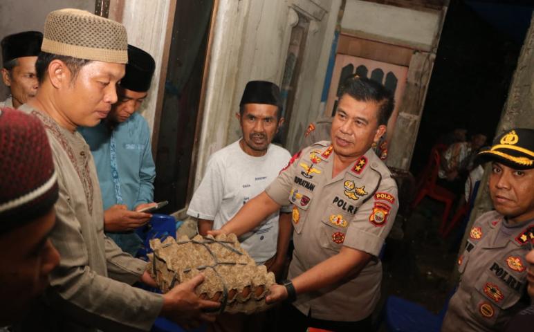 Hukum