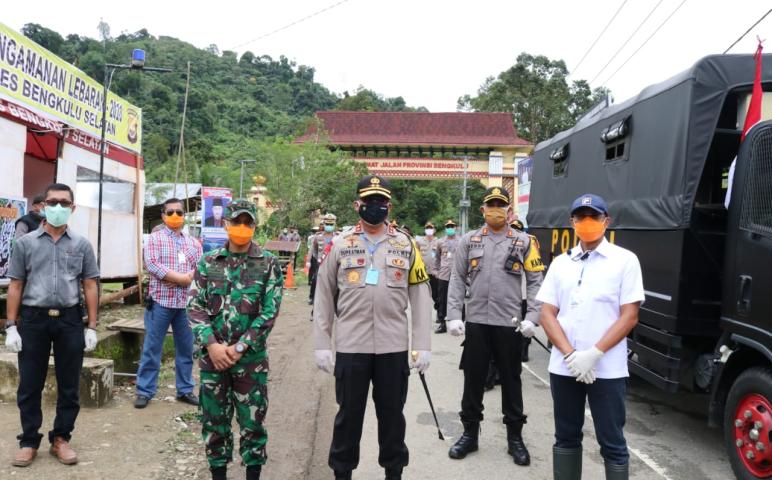 Hukum