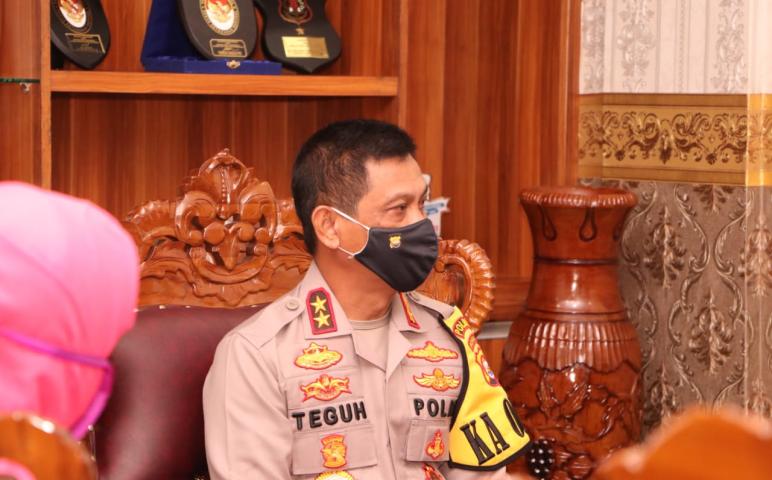 Hukum