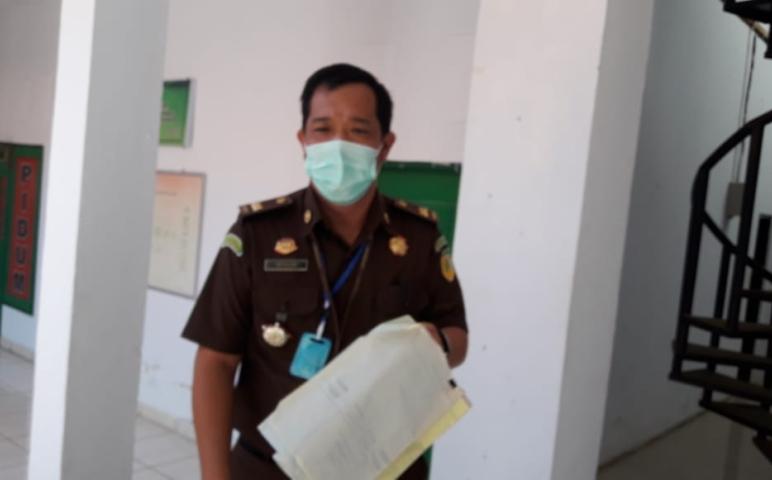 Hukum