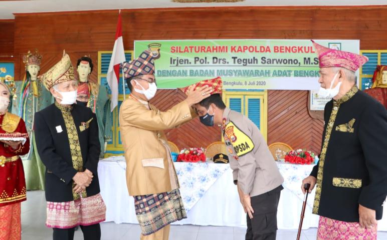 Hukum