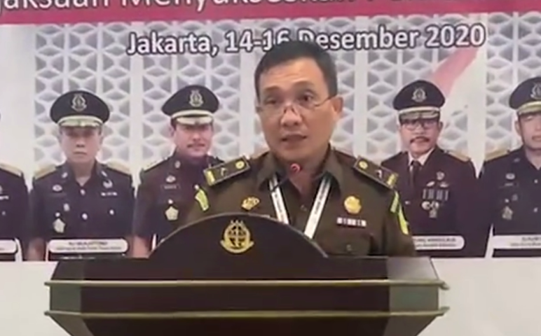 Hukum
