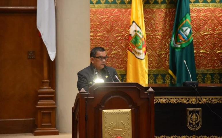 Rapat Paripurna, DPRD Riau Sahkan Rancangan Peraturan Daerah RZWP3K
