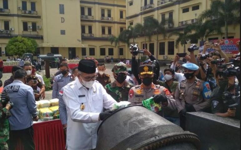 Hukum