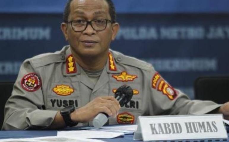 Hukum