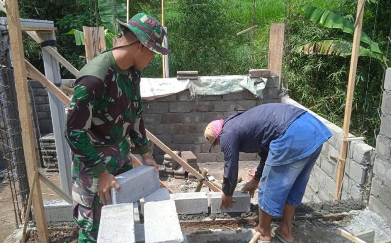 Kerjasama dan Gotong Royong di Tunjukkan Pada TMMD 112