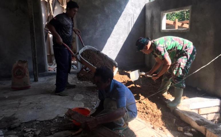 Satgas Angkut Tanah Padat Untuk RTLH