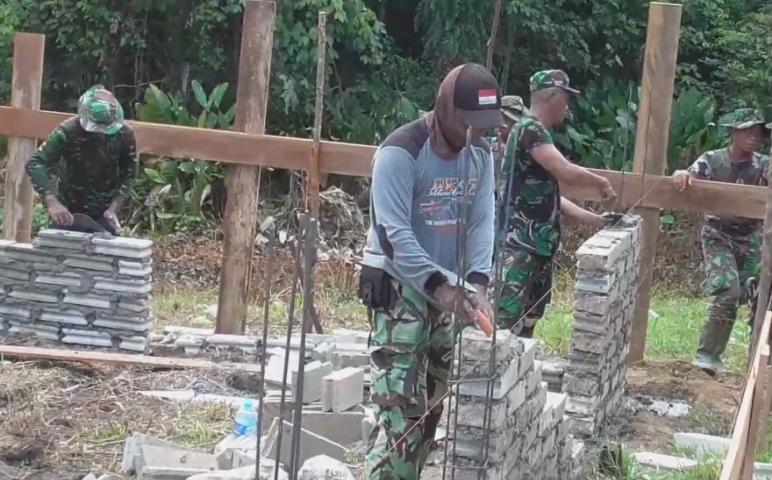 7 HARI PASCA PEMBUKAAN TMMD, SATGAS TMMD 112 KEBUT PENGERJAAN POS KAMLING