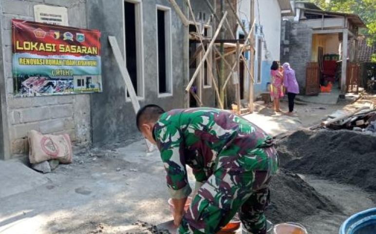 TEMAN SETIA SATGAS TMMD 112 CANGKUL DAN SEMEN COR 