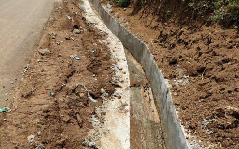 Drainase Baru Selesai di Bangun Satgas TMMD, Langsung di Guyur Hujan