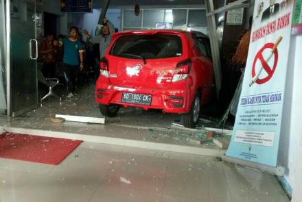pintu utama pendaftaran RSUD